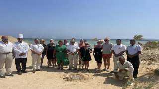 مرسى علم والغردقة يحتفلان باليوم العالمي لتنظيف الشواطئ